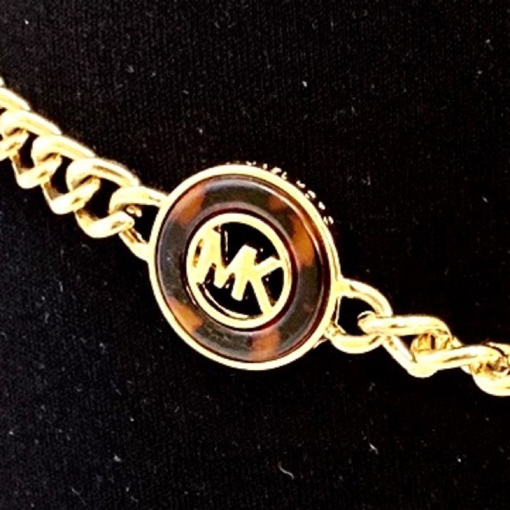 Michael by Michael Kors Women's Hamilton Gold Tone Chain Lock Belt - Picture 8 of 11